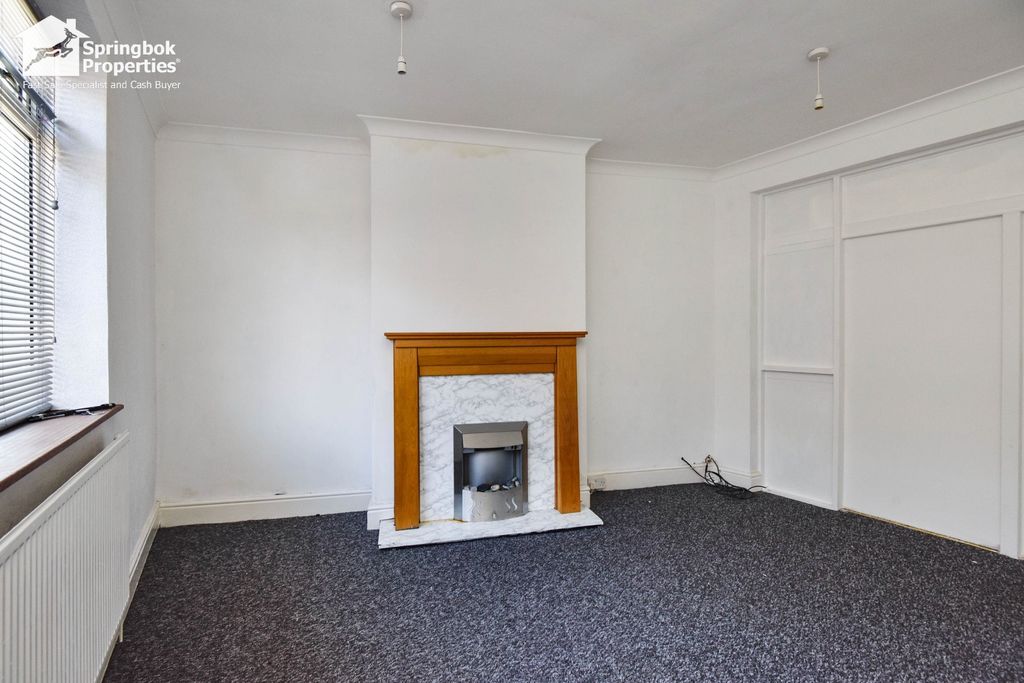 Property photo 3 of 17 Image 3