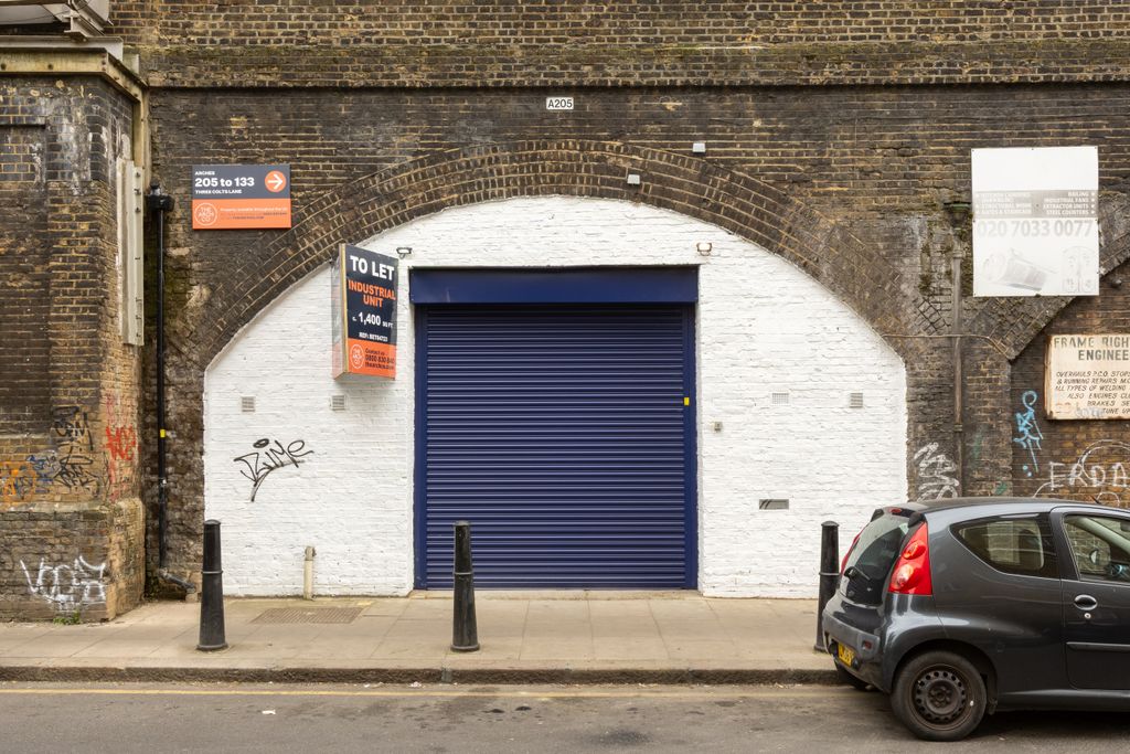 Property photo 2 of 5 Electric Roller Shutter Entrance
