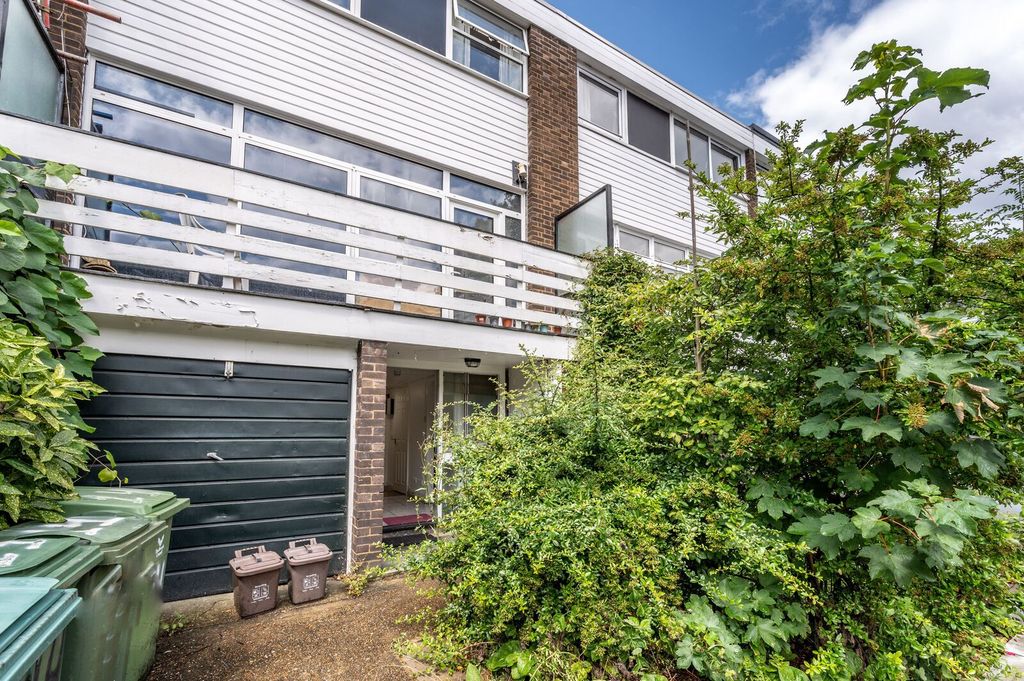 Property photo 1 of 22