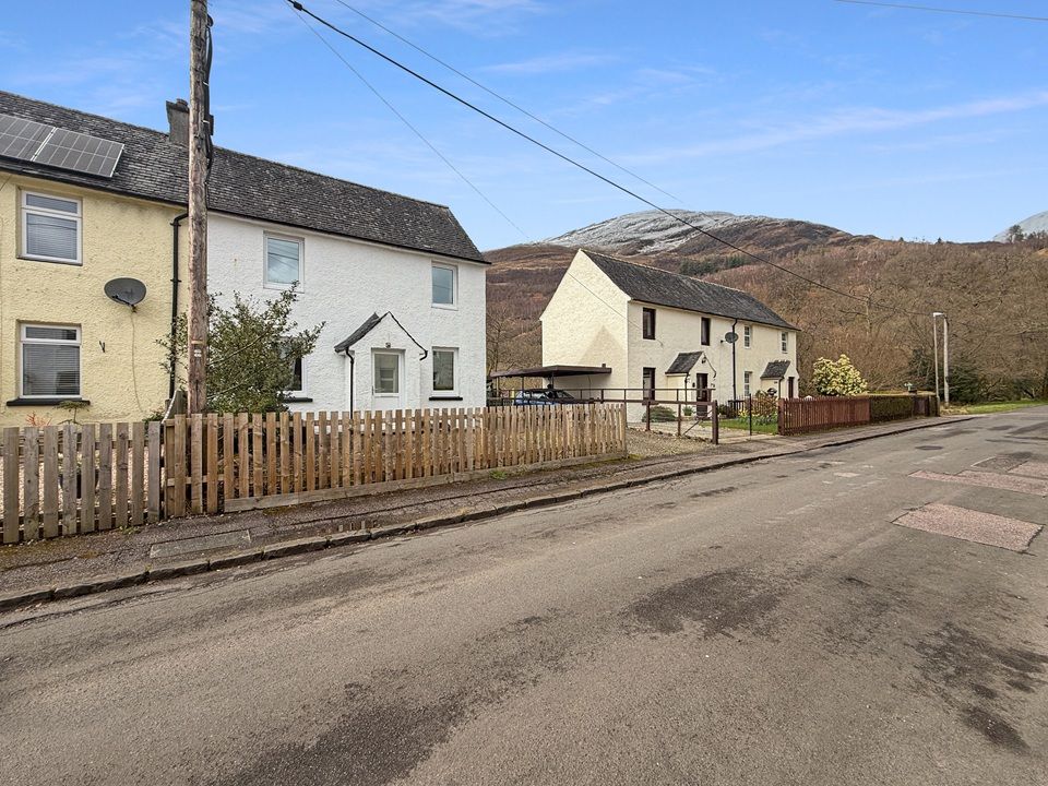 Property photo 2 of 50