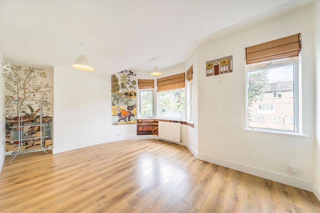 Property photo 2 of 5