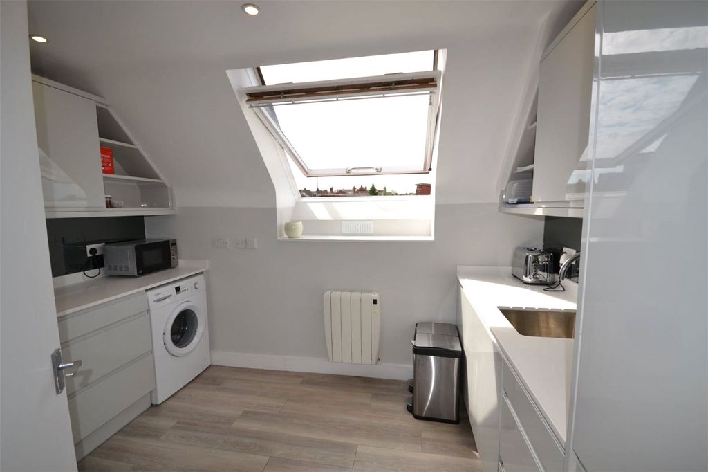 Property photo 2 of 6 Picture No. 05