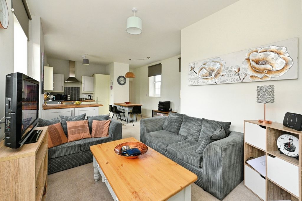 Property photo 2 of 14 Pbox-Img.Jpg