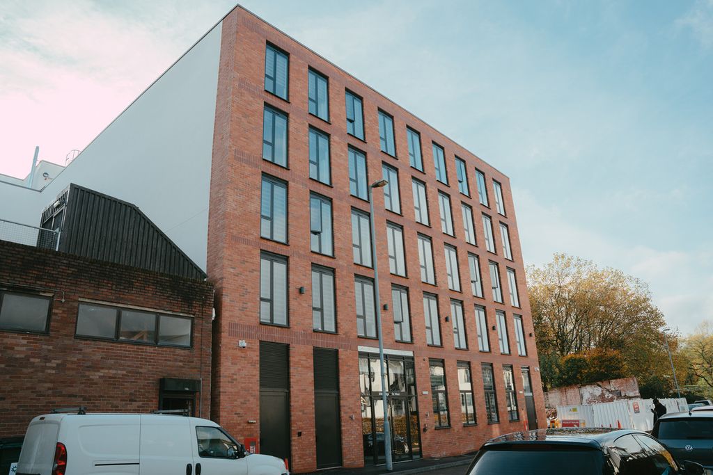 Property photo 1 of 14