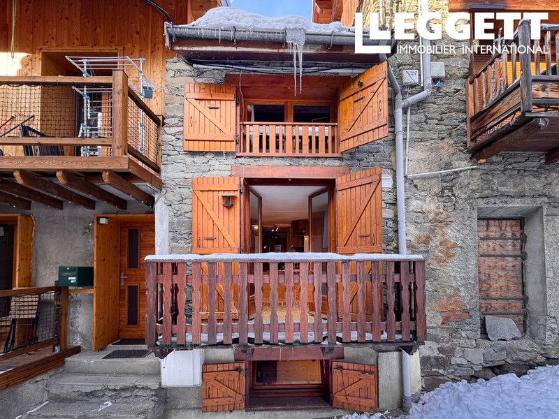 Property photo 1 of 10