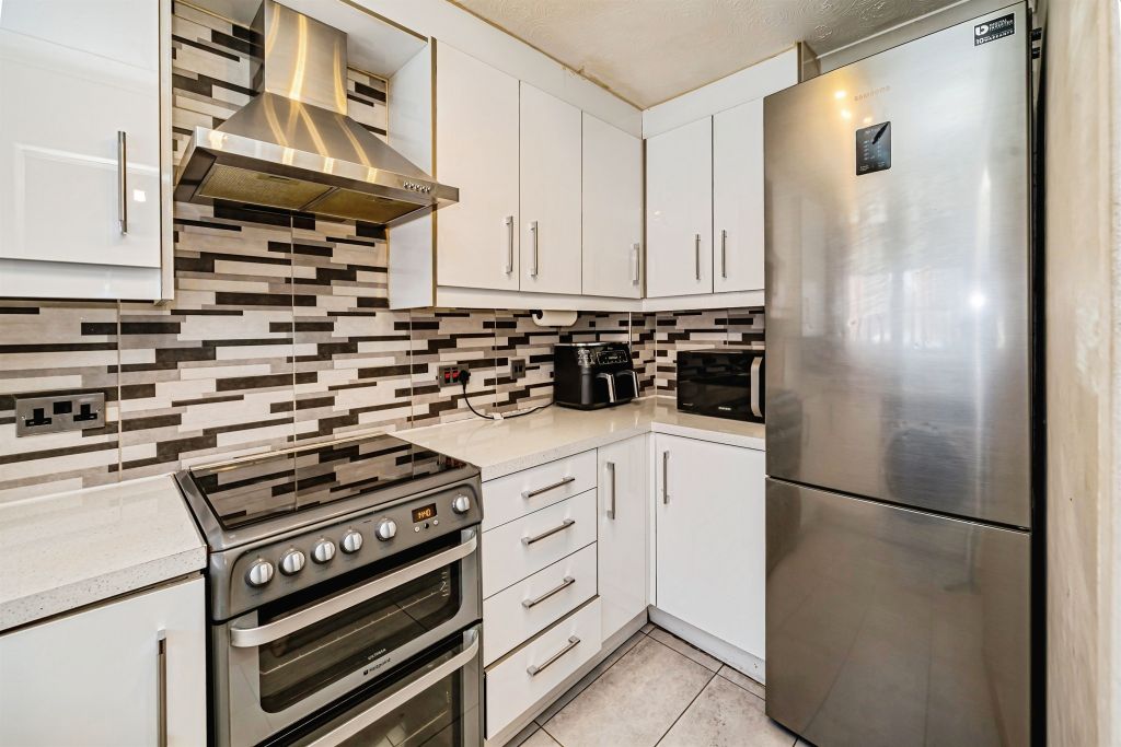 Property photo 2 of 14
