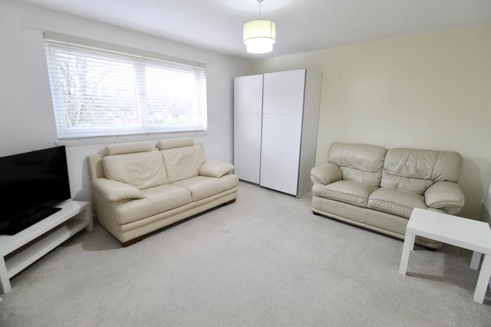 Property photo 1 of 6 Lounge