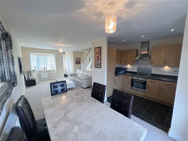 Property photo 3 of 21 Living/Kitchen