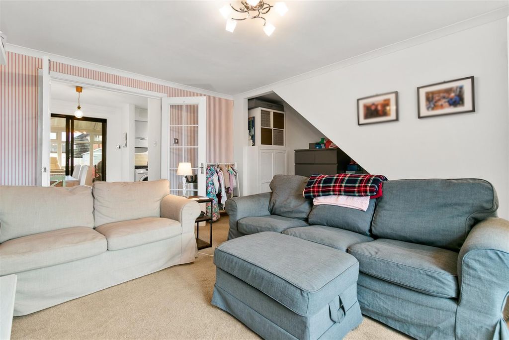 Property photo 3 of 23 Kilmore-6.Jpg