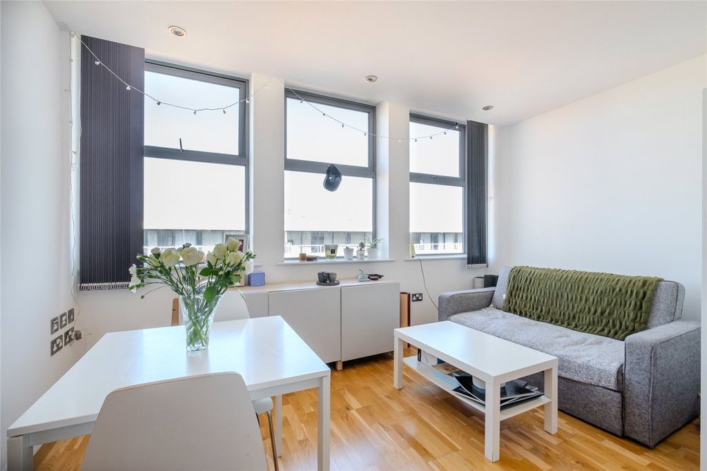 Property photo 1 of 6 Picture No. 07