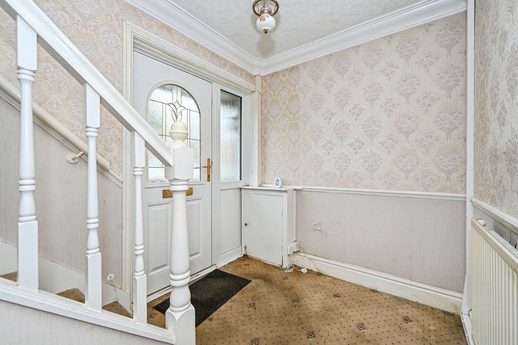 Property photo 3 of 22 Pbox-Img.Jpg