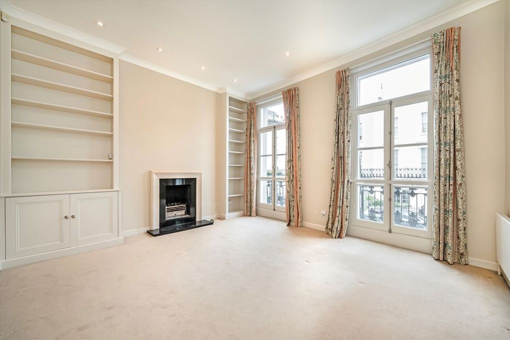 Property photo 2 of 5