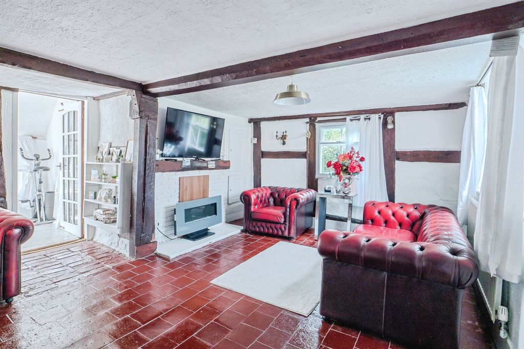 Property photo 2 of 17