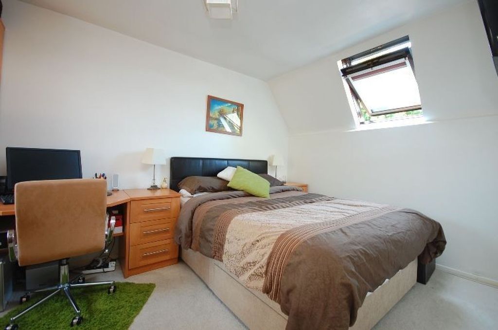 Property photo 2 of 3