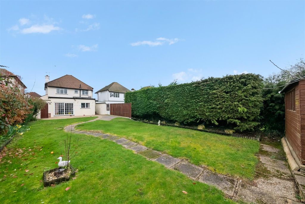 Property photo 2 of 16