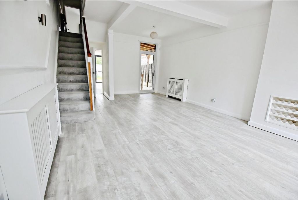 Property photo 3 of 17 4c0cd02d-Screenshot 202026-04-20 20120414.Png