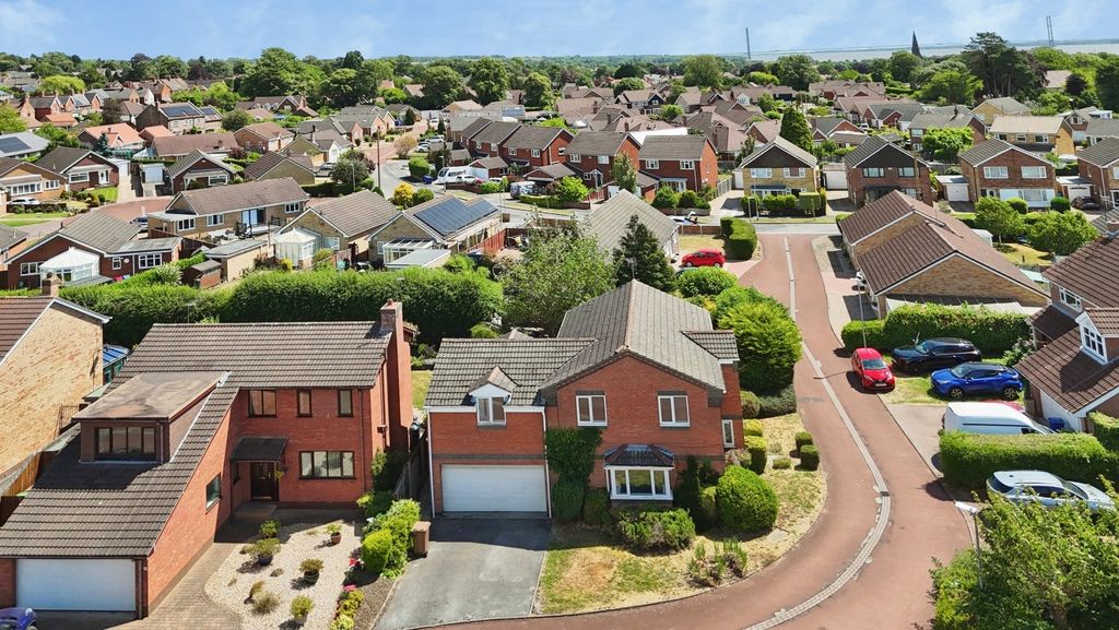 Property photo 2 of 23 5218815