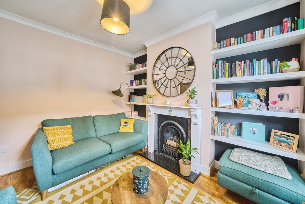 Property photo 3 of 16 Photo