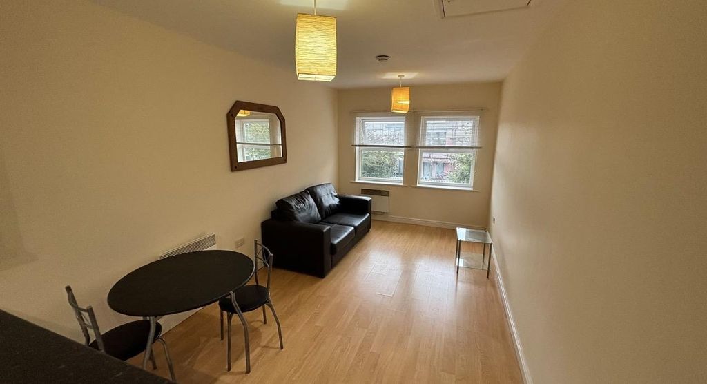 Property photo 1 of 6 14 Crompton Court - Living Area.Jpeg