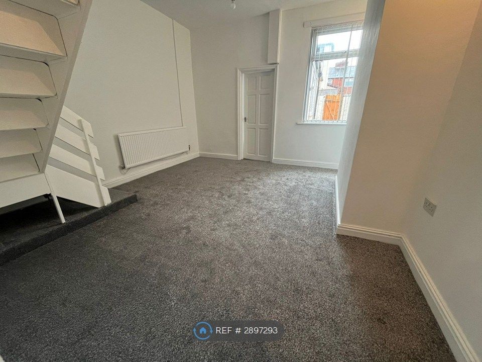 Property photo 3 of 9