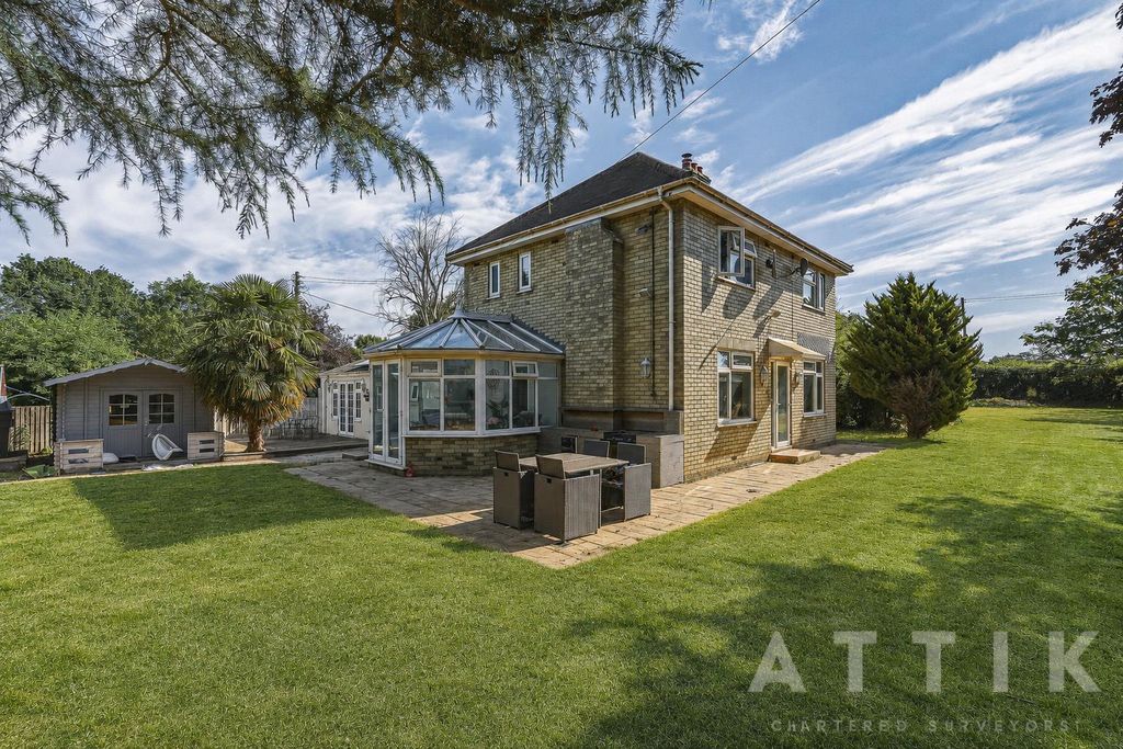 Property photo 1 of 60 Cornerhouse1_019_Green.Jpg