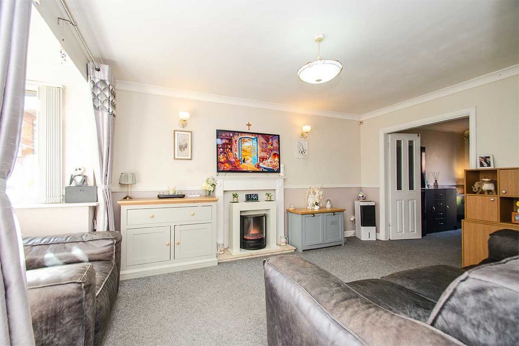 Property photo 2 of 21 Photo 23