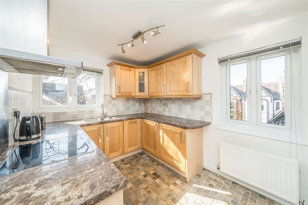 Property photo 3 of 6