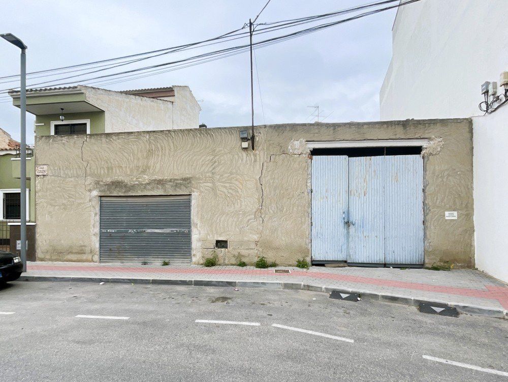 Property photo 1 of 1