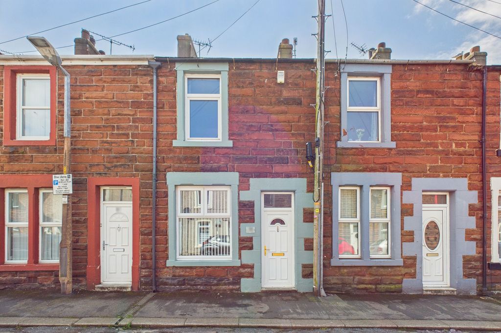 Property photo 2 of 13