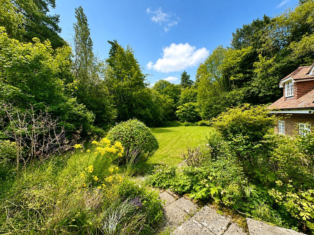 Property photo 2 of 15 Picture No. 45