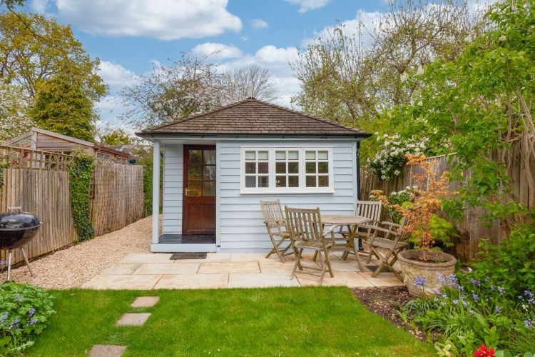 Property photo 2 of 8 251498