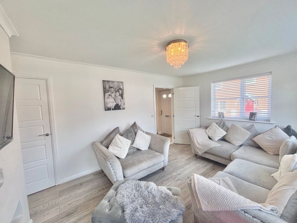 Property photo 3 of 34