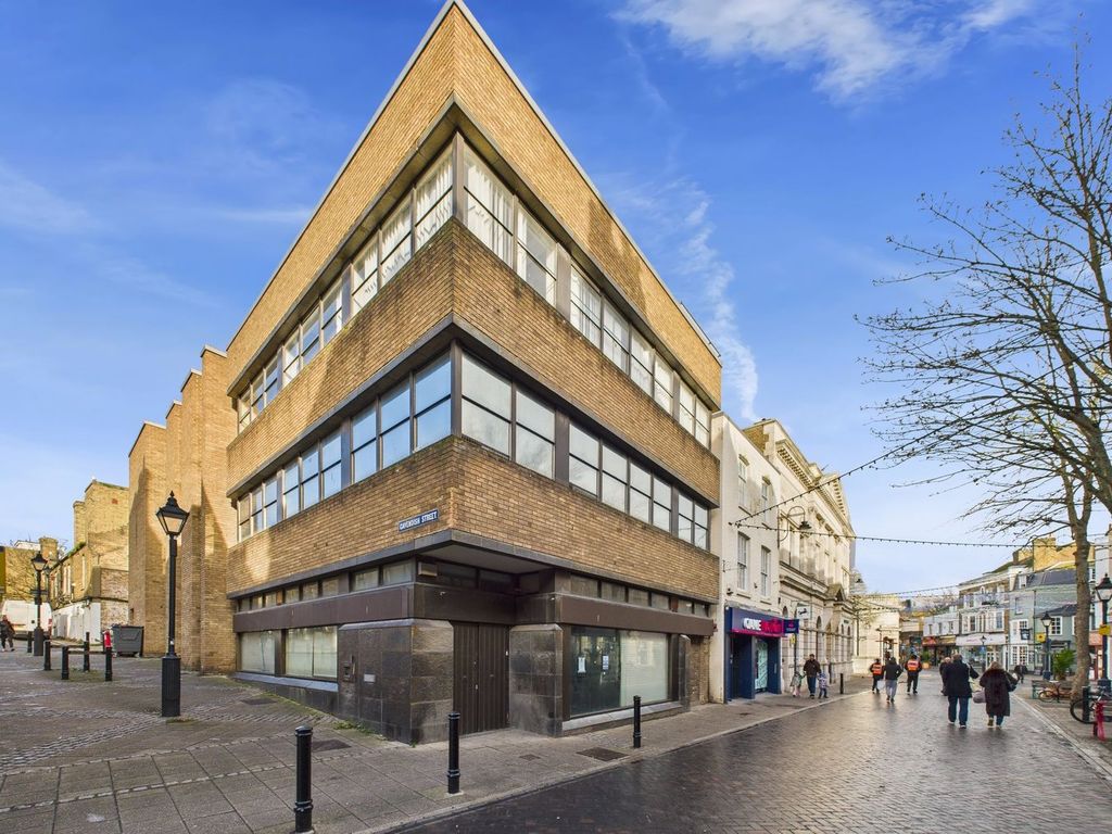 Property photo 1 of 5