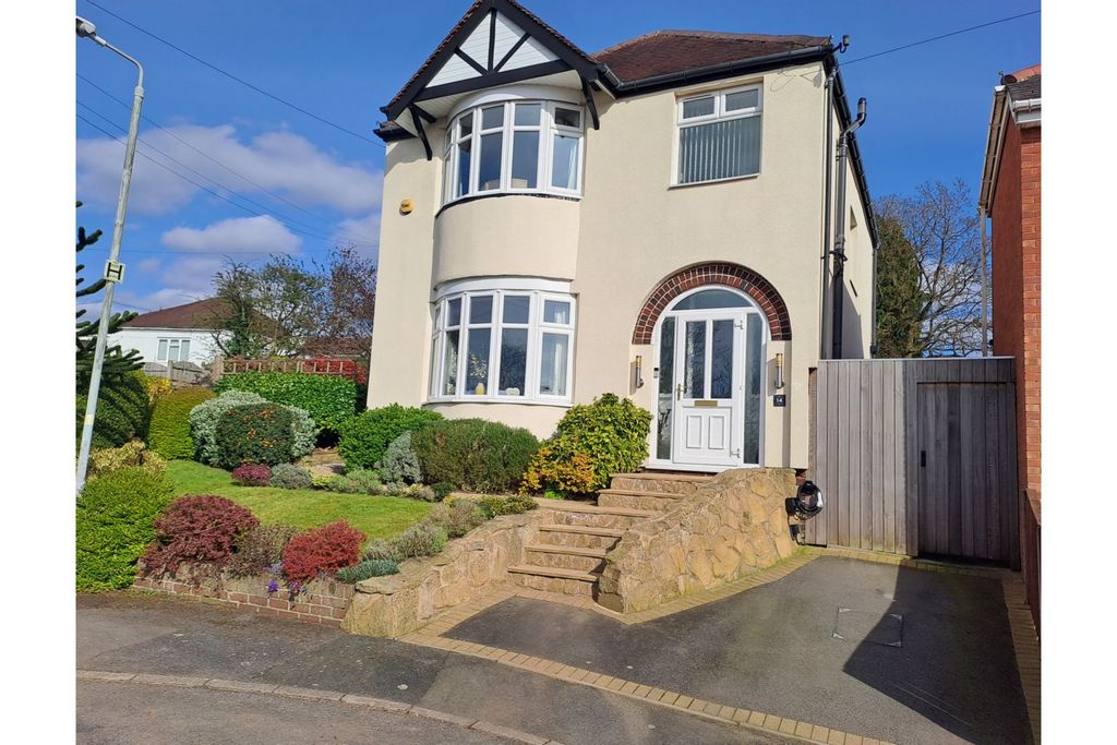 Property photo 1 of 18 Front View