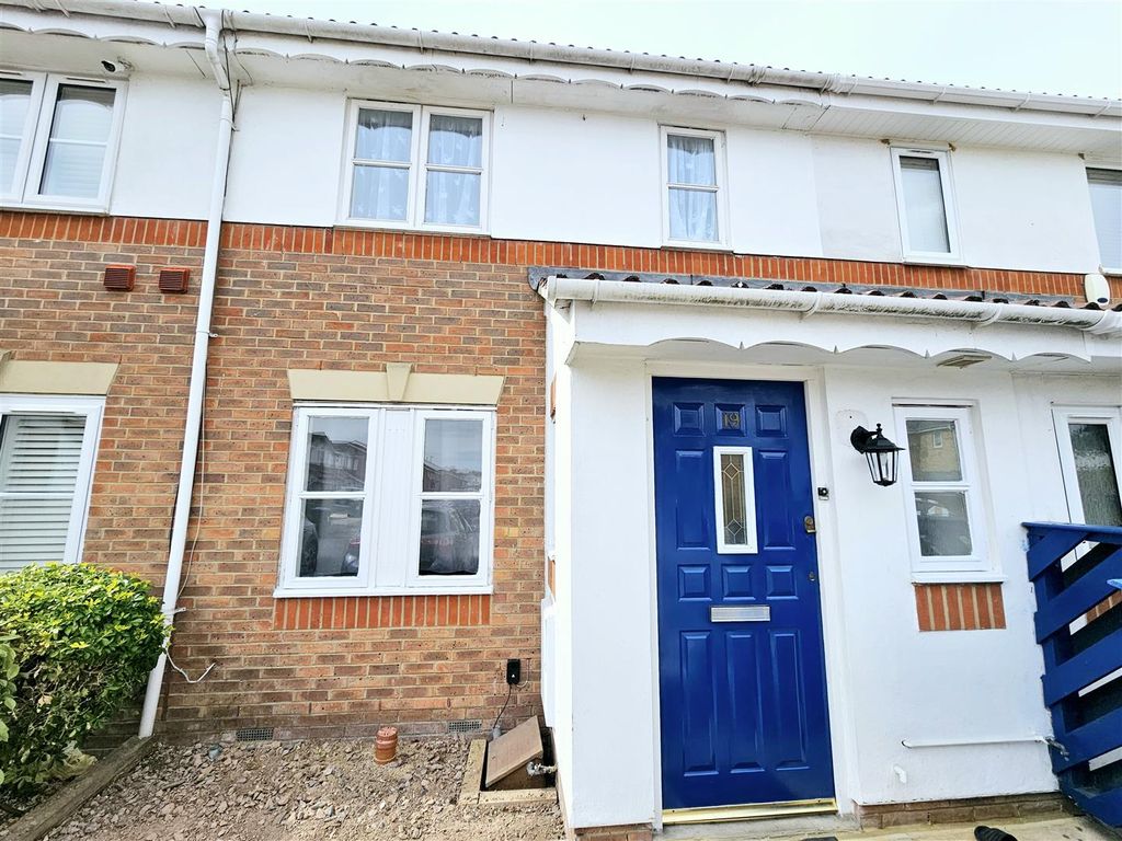 Property photo 1 of 9 Front