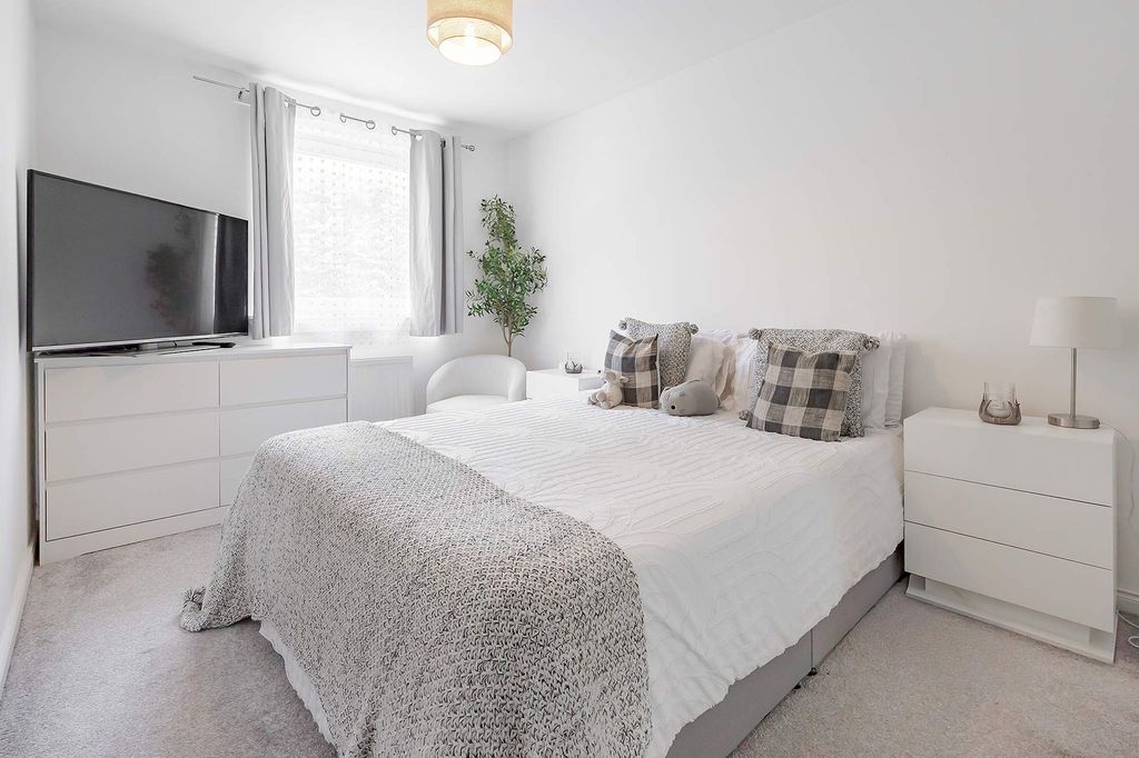 Additional image 10 of 2 bed flat for saleBaron's Hill Court, Linlithgow EH49