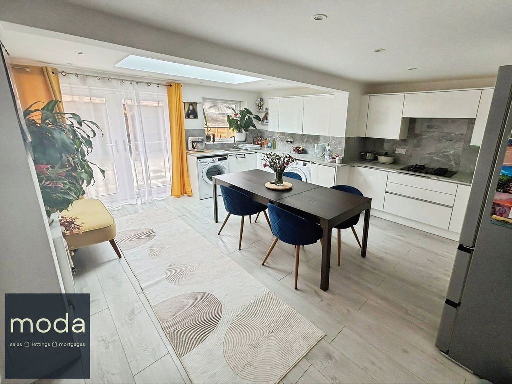 Property photo 1 of 25