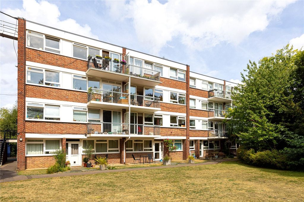 Property photo 1 of 8 Picture No. 12
