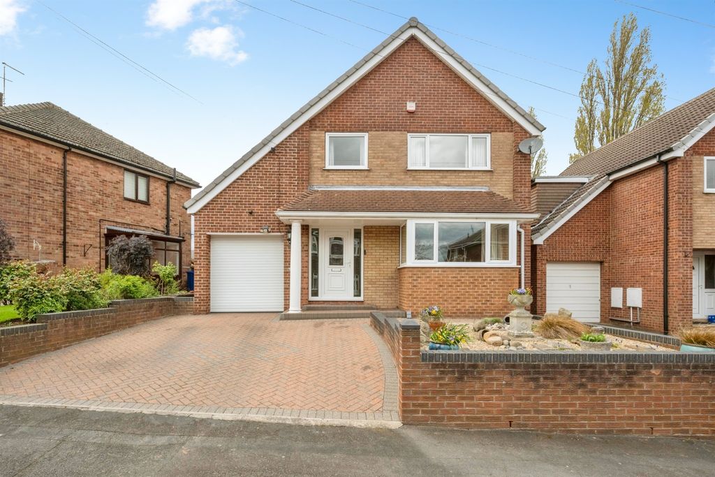 Property photo 1 of 25