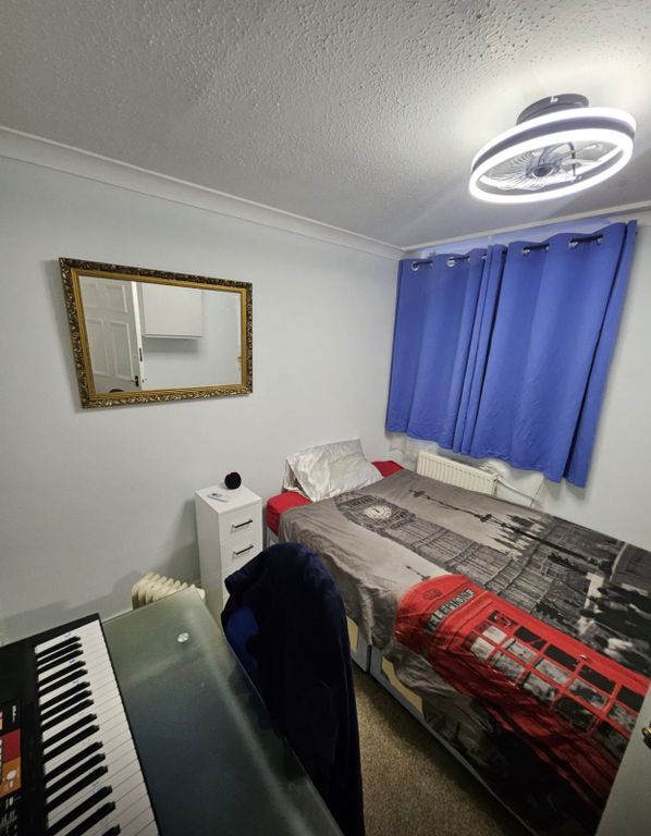 Property photo 2 of 5