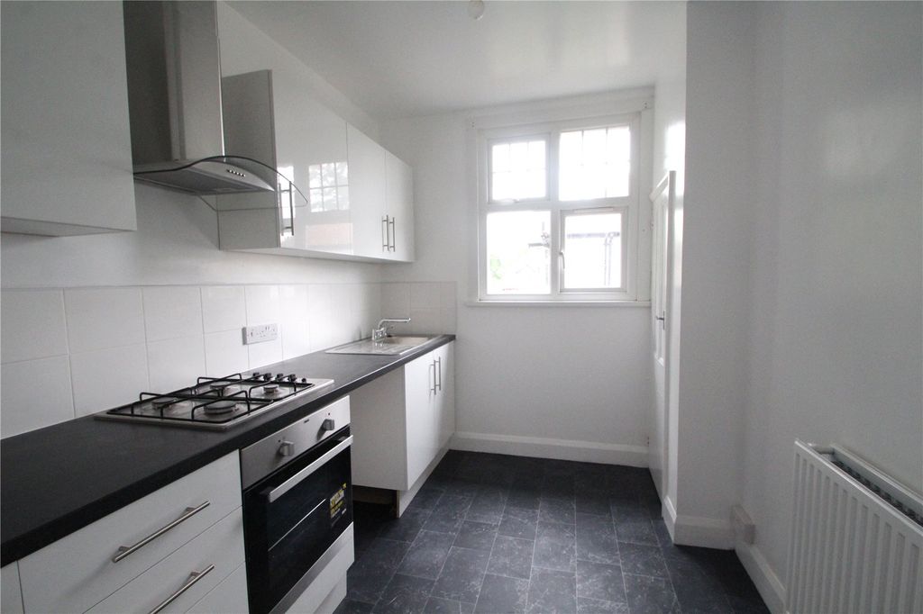 Property photo 2 of 5 Picture No. 10