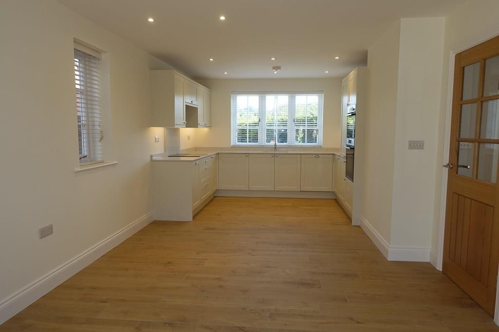 Property photo 3 of 39 Open Plan
