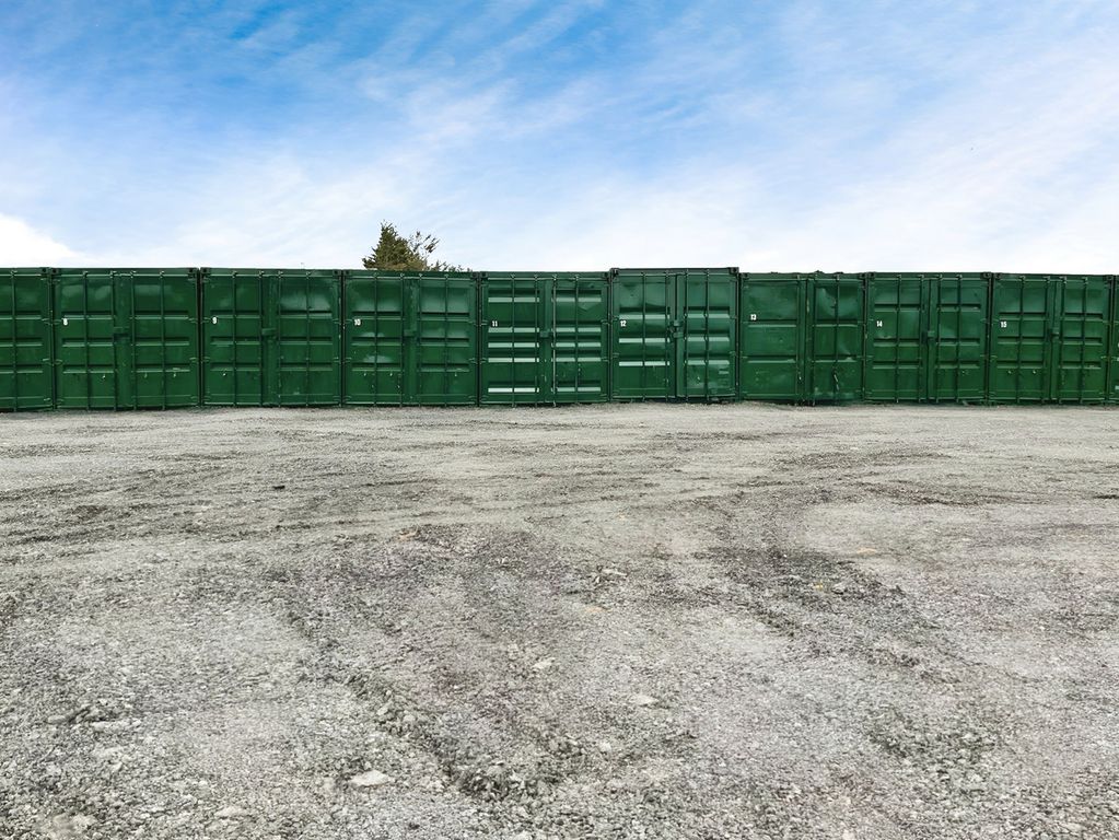 Property photo 1 of 5