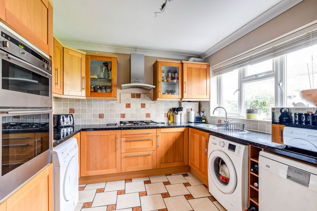 Property photo 3 of 14