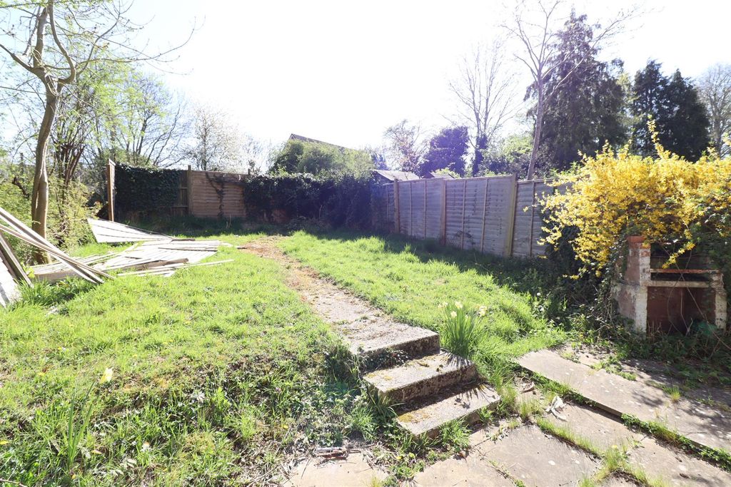 Property photo 2 of 13