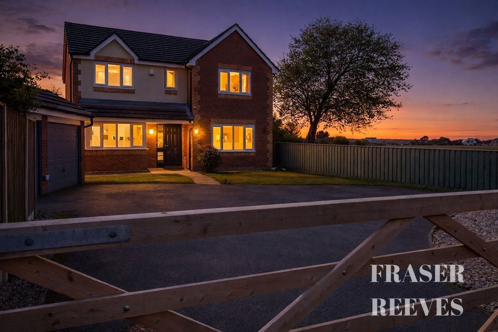 Property photo 2 of 32 Twilight