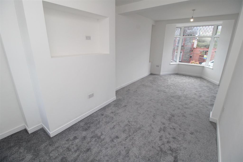 Property photo 3 of 13 Img_4323.Jpg