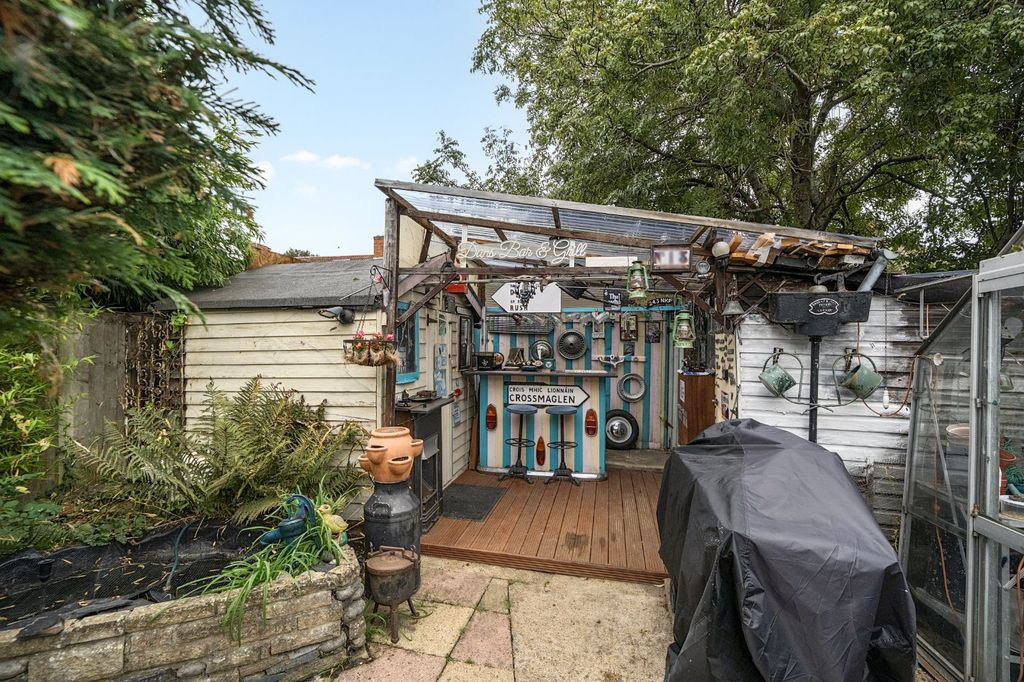 Property photo 2 of 18 Picture No. 06