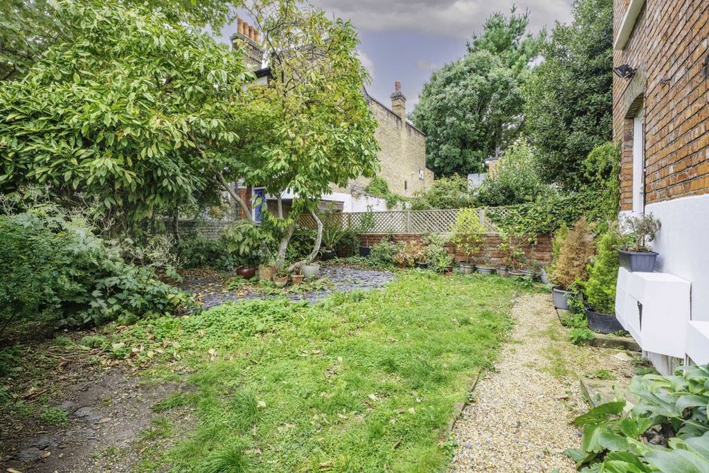 Property photo 2 of 5