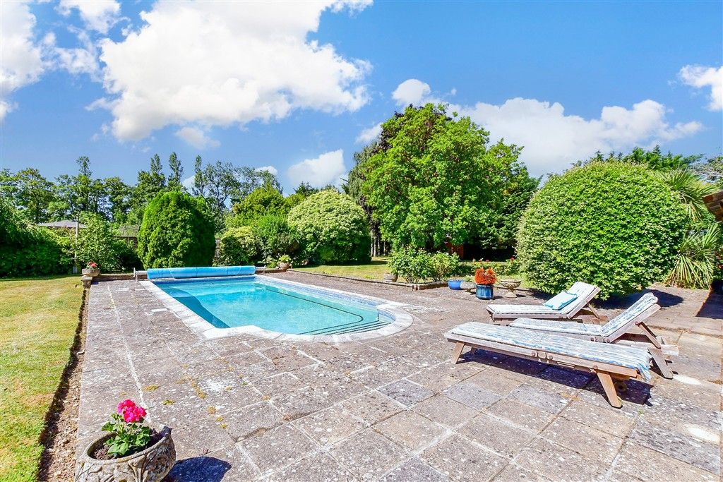 Property photo 1 of 24 Rear Garden